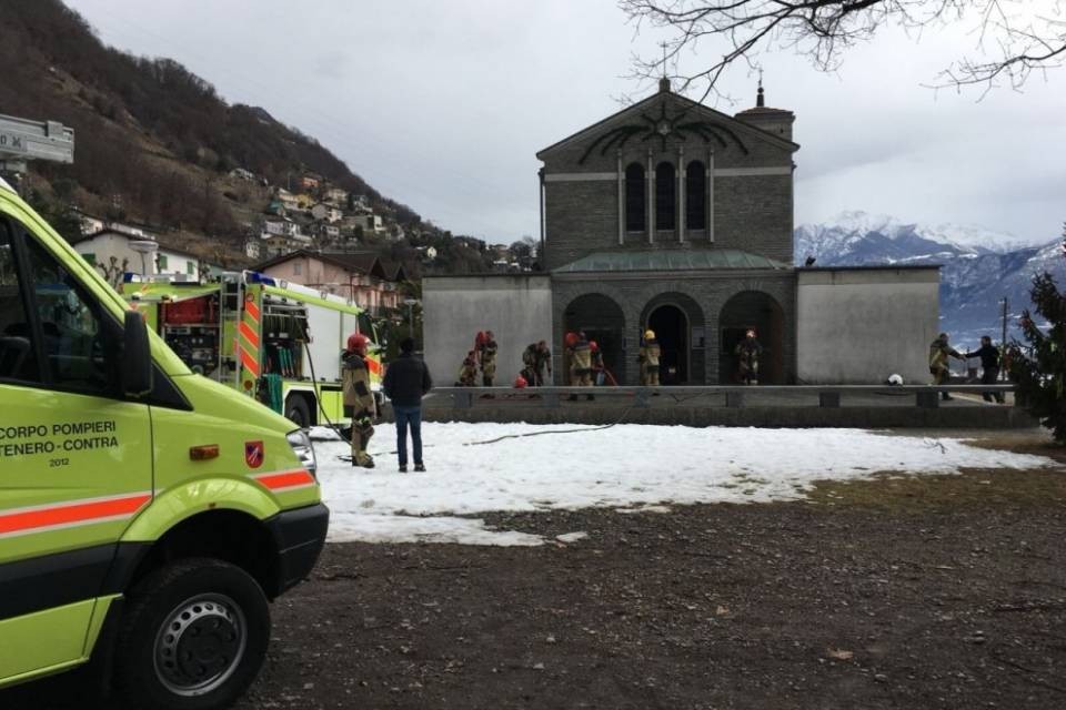 Presepe in fiamme a Riazzino