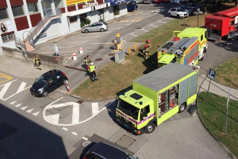 Fuga di gas in un centro commerciale