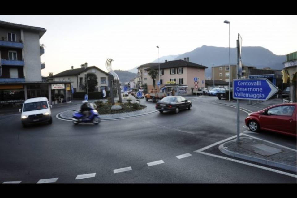 Nuovo semaforo a Locarno: è "intelligente"