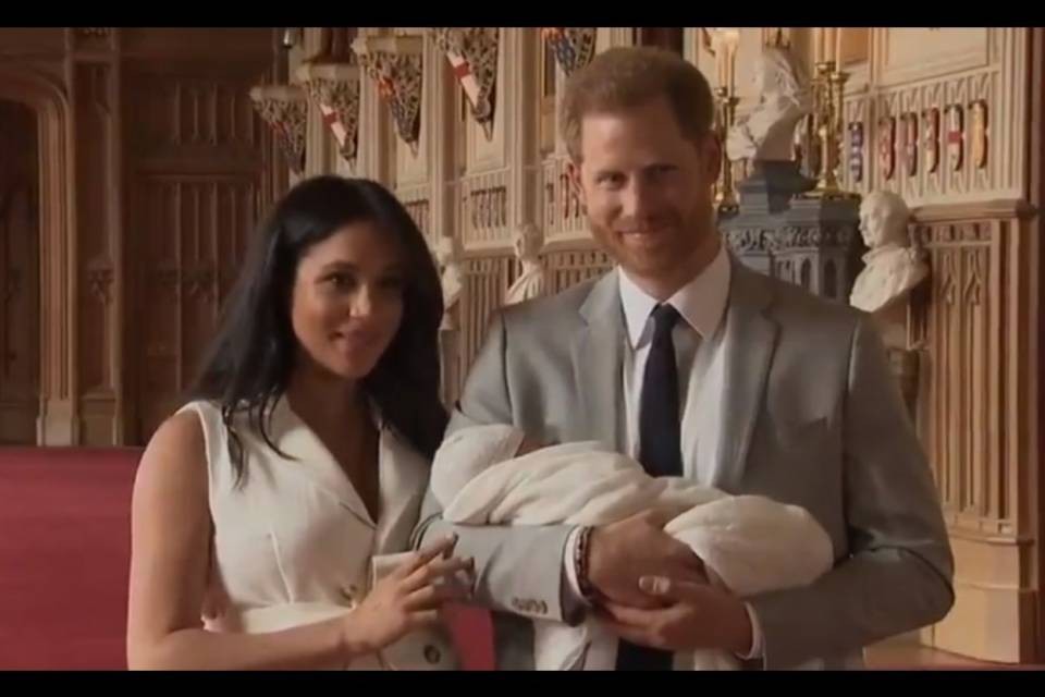 Paragona il Royal Baby a uno scimpanzé: licenziato