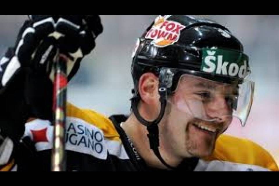L'HC Lugano ha raccolto 18'560 franchi per la Croce Verde