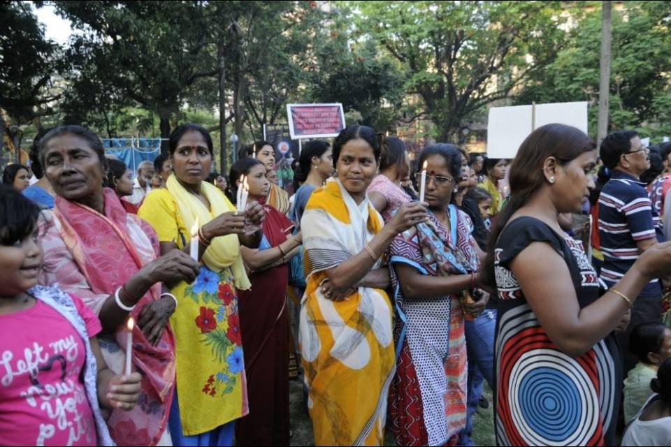 India: 8'000 donne alla marcia di mezzanotte in Kerala