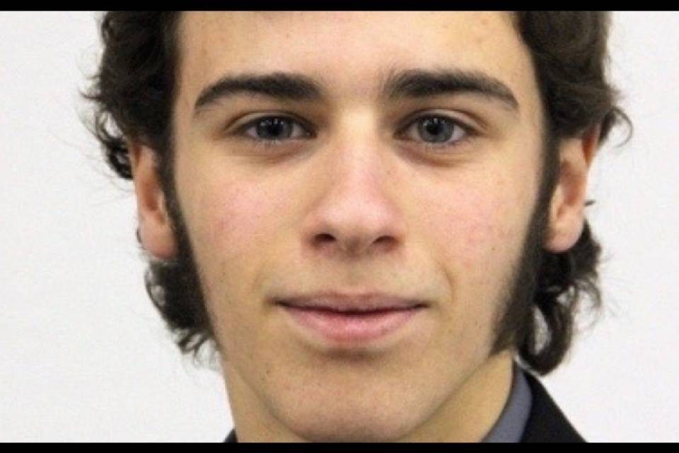 Simone Cattaneo - Porte spalancate ai criminali stranieri... purché siano ricchi