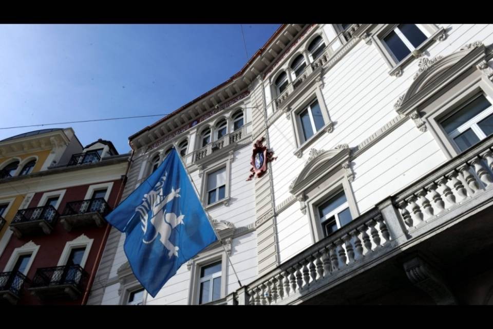 Ancora niente Twitter e Facebook per Locarno