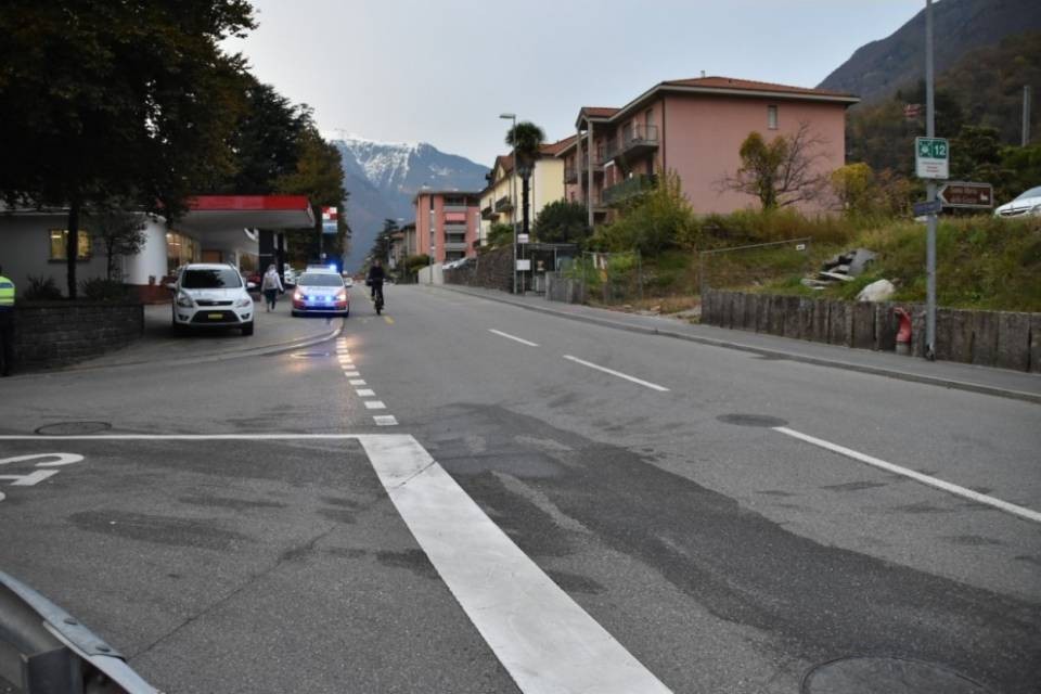 Scontro tra auto e scooter, un ferito