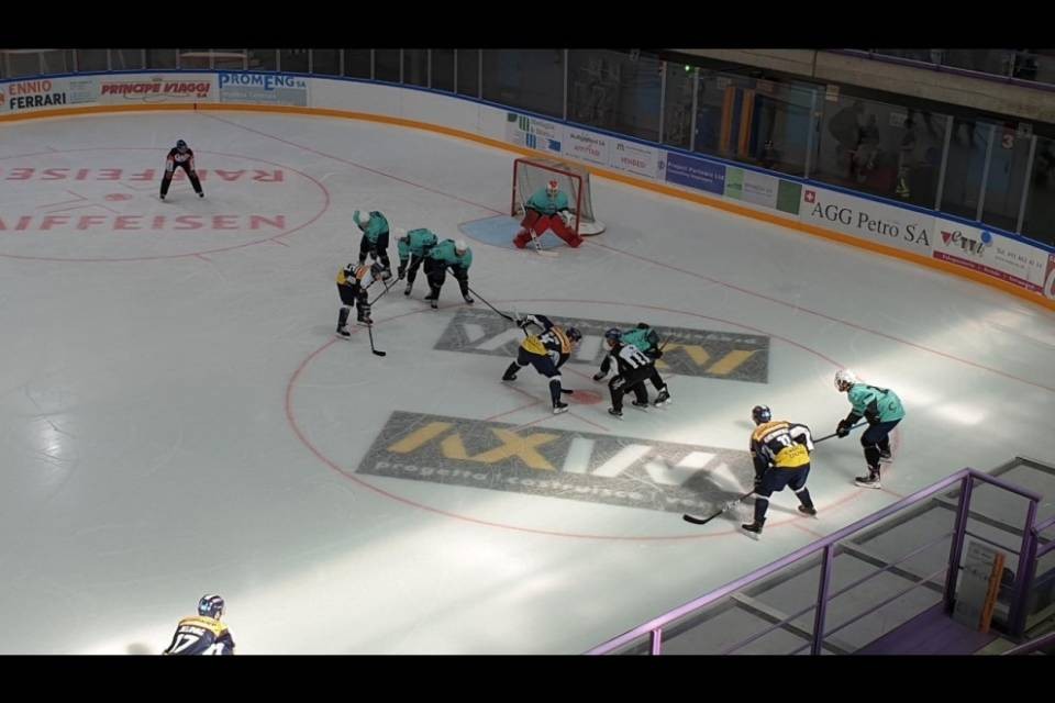 Hockey d'estate, buona la prima dell'Ambrì contro i Razzi