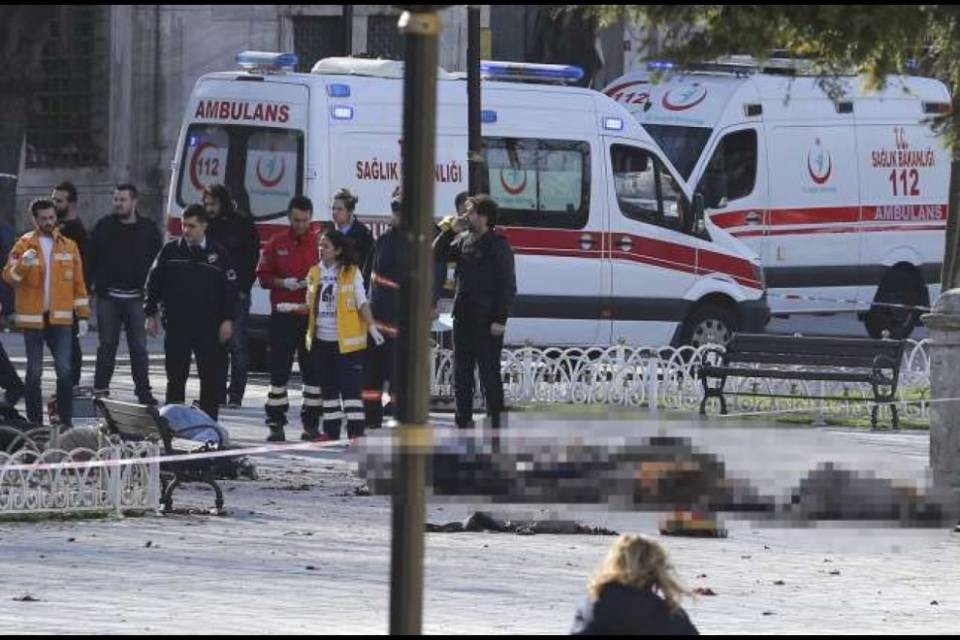 Esplosione a Istanbul, morti e feriti