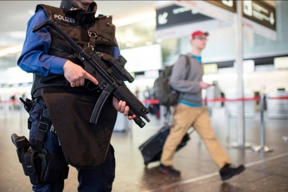 La Svizzera rafforza gli strumenti per la lotta al terrorismo