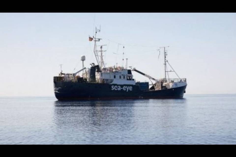 La legge del mare sfida ancora Matteo Salvini