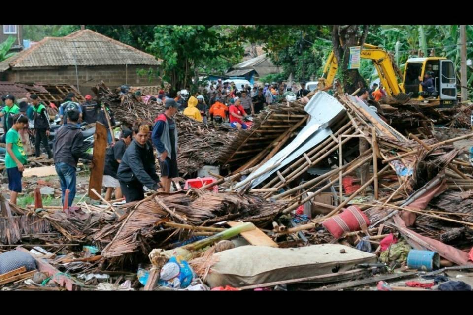 Indonesia: allarme nuovo tsunami