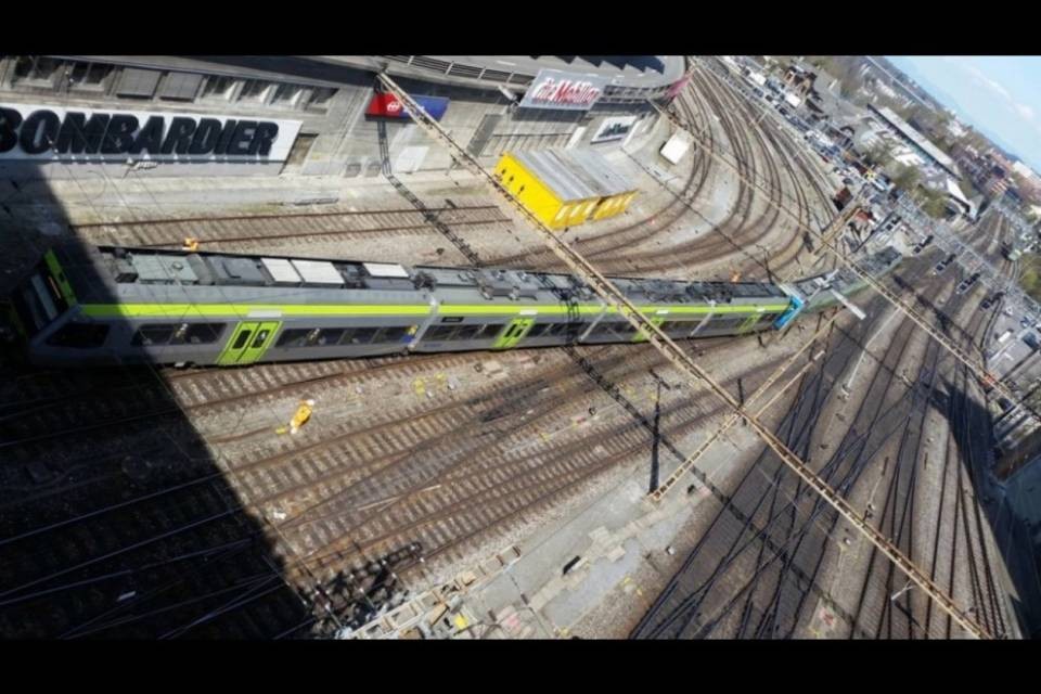 Deraglia un treno a Berna