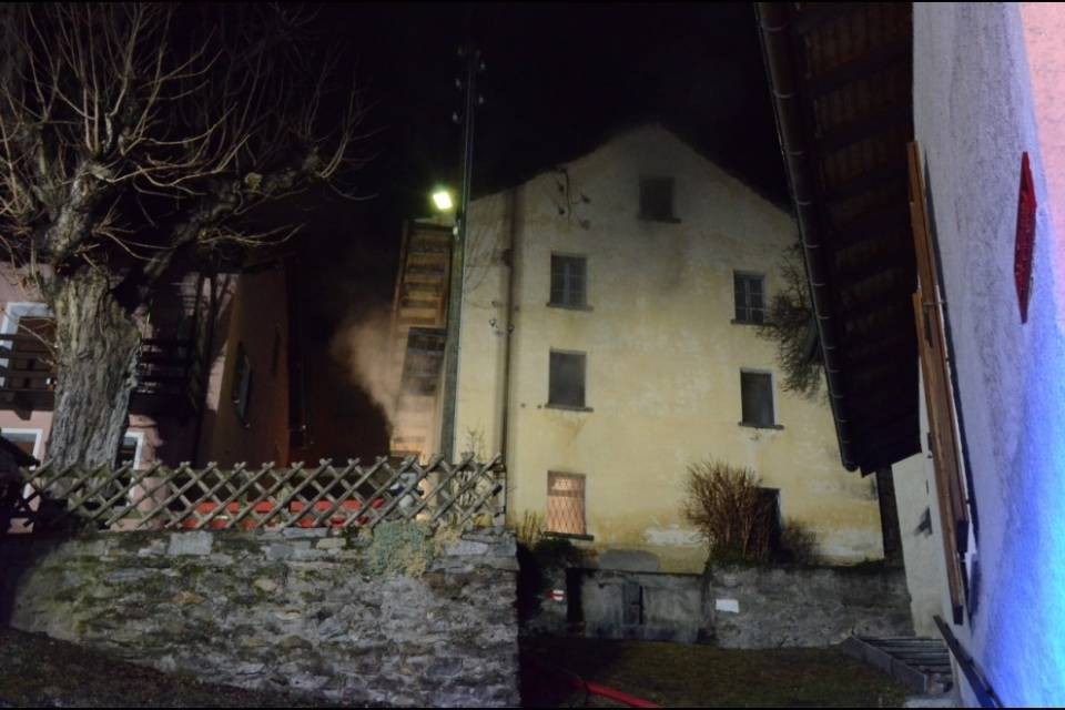 Fiamme a Leontica