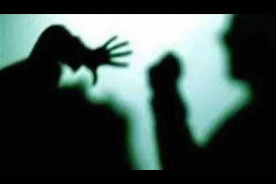 Madre e figlia barbaramente aggredite