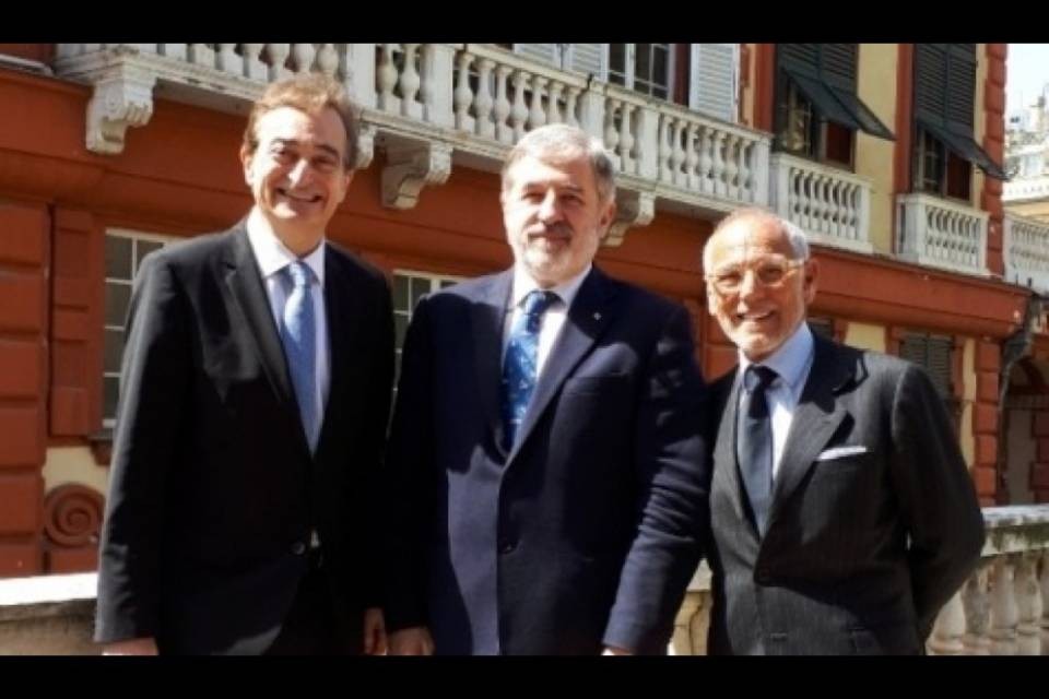 Il sindaco di Genova: "Anche io sono stato un frontaliere..."
