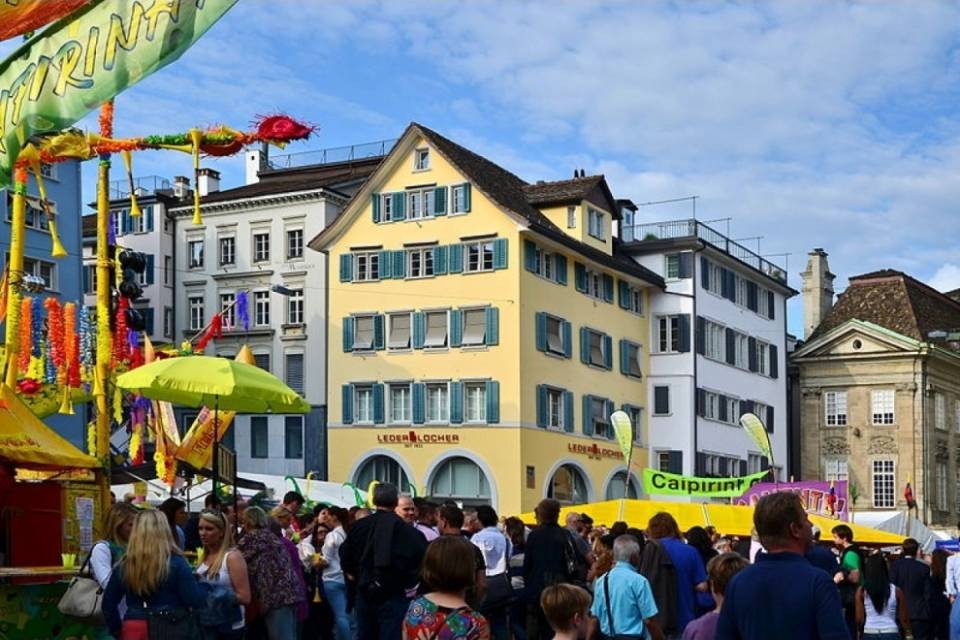 Il turismo urbano in Svizzera tiene il passo con la concorrenza internazionale