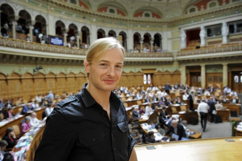 "Bruxelles vuole disarmare i cittadini onesti"