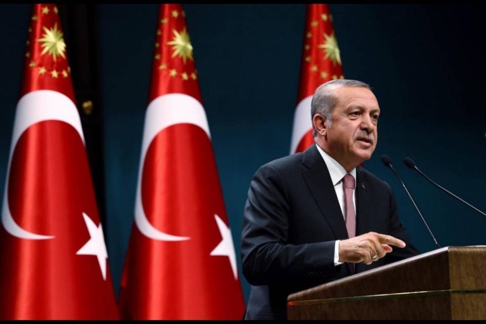 "Aiutate a liberare i politici arrestati dal regime Erdogan"