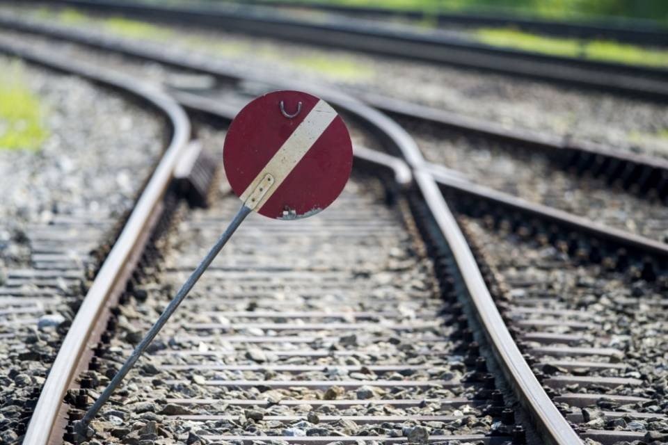 Cinque operai morti sui binari nel 2018: critiche alle FFS