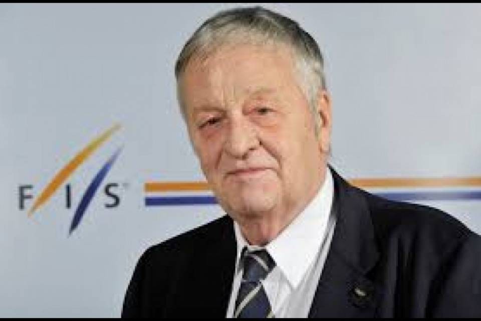 Gian Franco Kasper lascia la testa della FIS