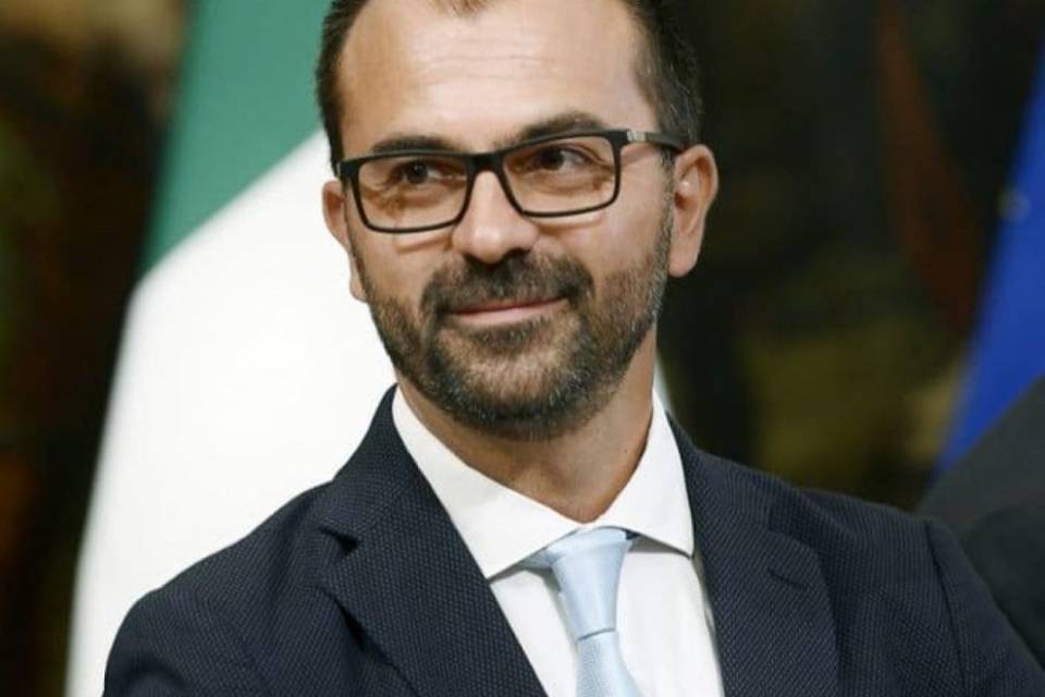 Fioramonti lascia, governo italiano nel caos