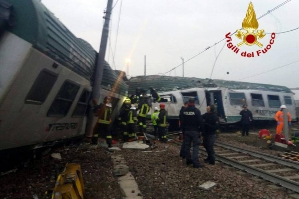 Treno deraglia a Milano: 3 morti e 5 feriti gravi