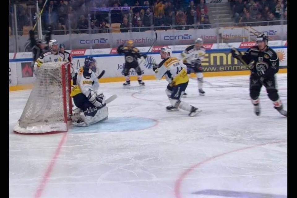 Il Lugano si aggiudica il quinto derby e si avvicina ai playoff