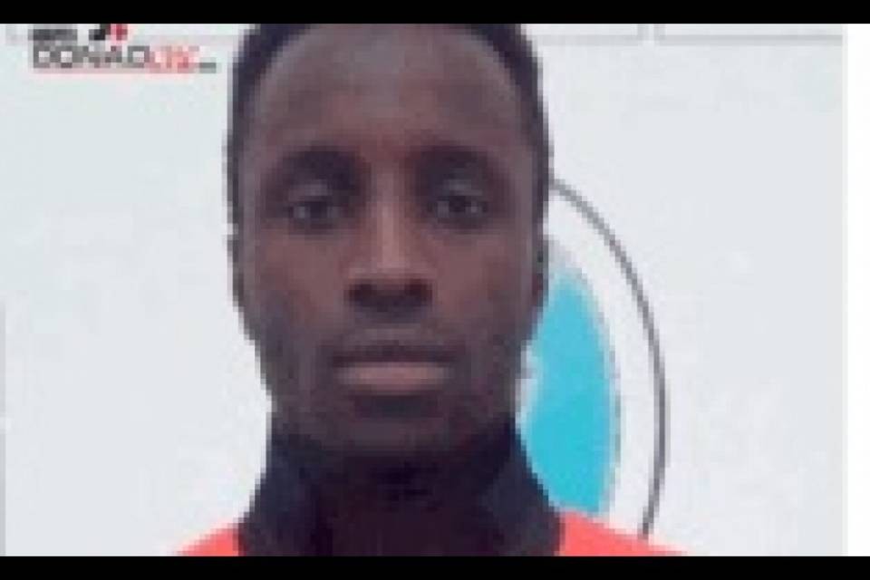 L'arbitro grida "Zitto negro" al portiere: il presidente ritira la squadra