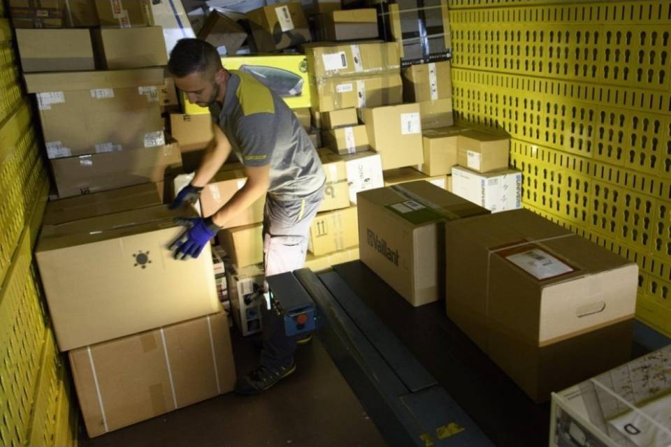 Syndicom denuncia: "Lavoro e salari peggiori"