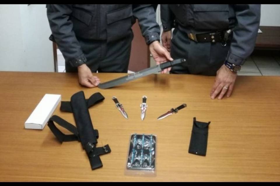 Valico di Zenna, sequestrati 2 dipinti rubati