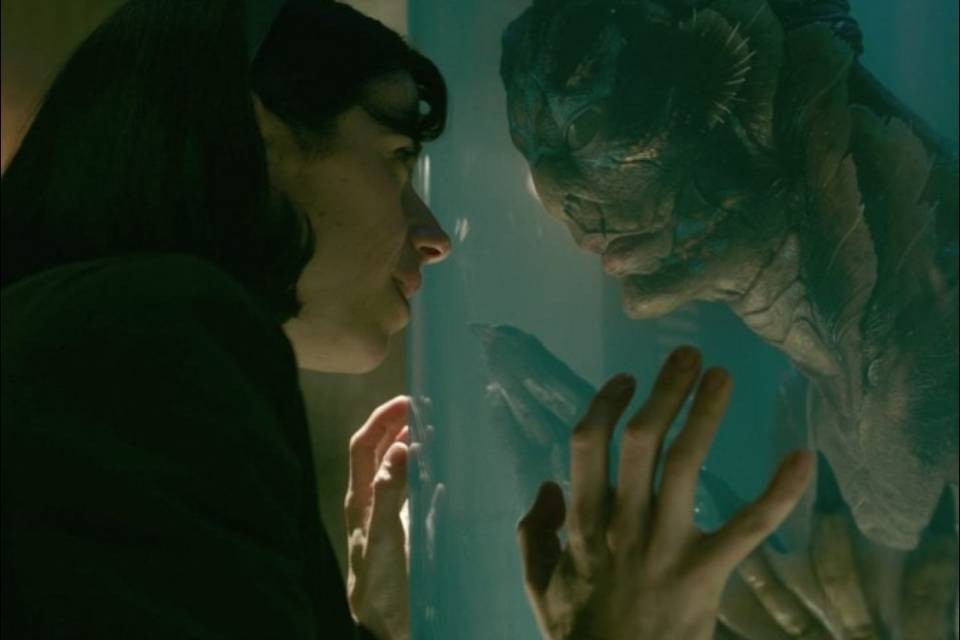 Oscar: l'acqua di Del Toro ha la forma dell'oro
