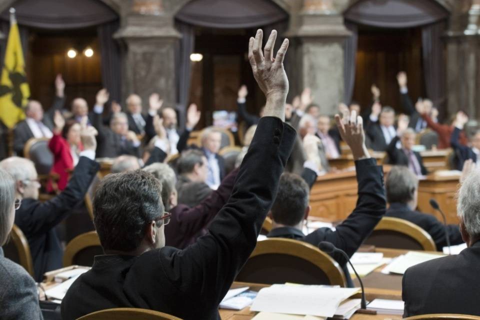 Esecuzioni e fallimenti, anche il Ticino deve allinearsi