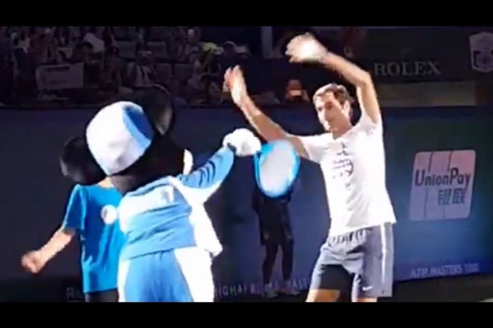 Roger si mangia Goffin in un sol boccone