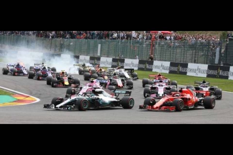 Le terrificanti immagini dell'incidente avvenuto nel GP di F1 del Belgio