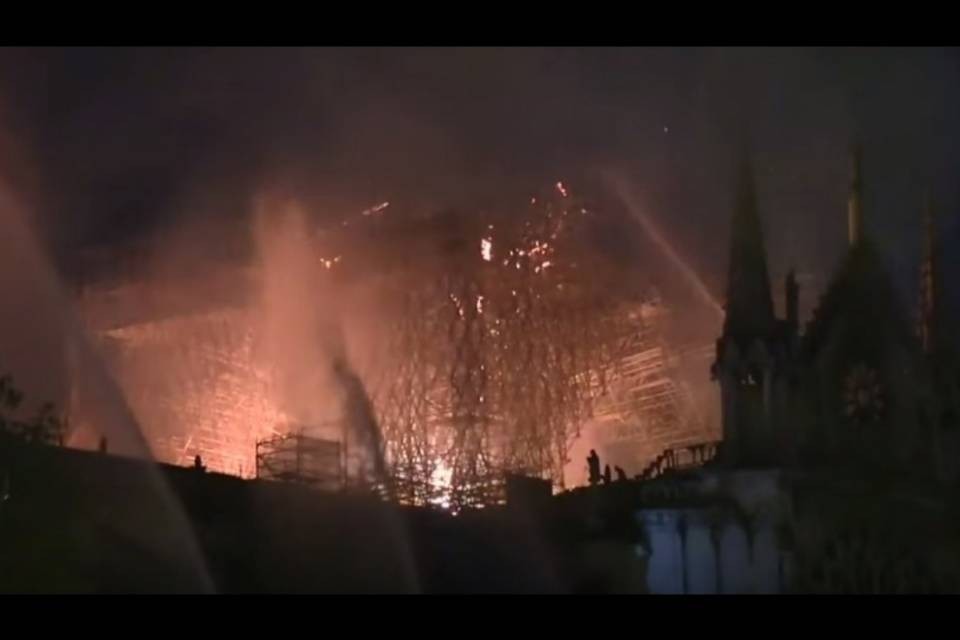 Notre-Dame resterà chiusa al pubblico 5-6 anni