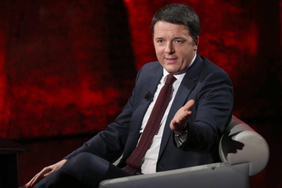 La gaffe di Renzi: "BastaUSI"