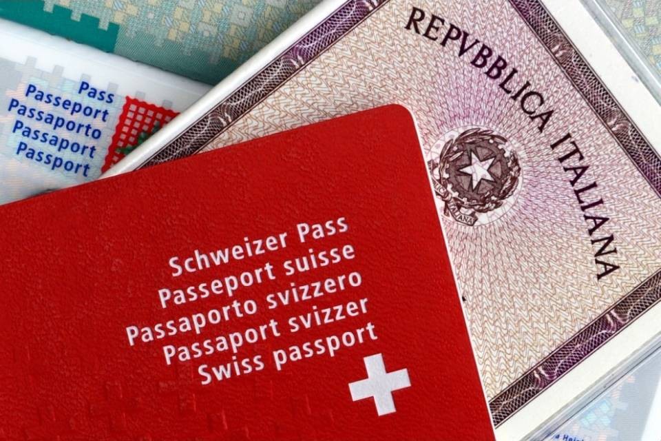 In Ticino quasi il 30% ha il doppio passaporto