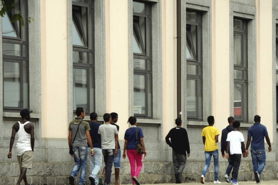 Asilanti, importante mandato per SOS Ticino