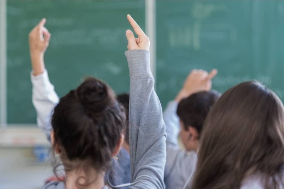 Scuola dell’obbligo: "O si decide o sarà iniziativa popolare"