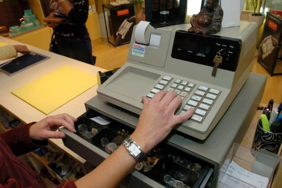 CCL vendita: gli impiegati dicono sì