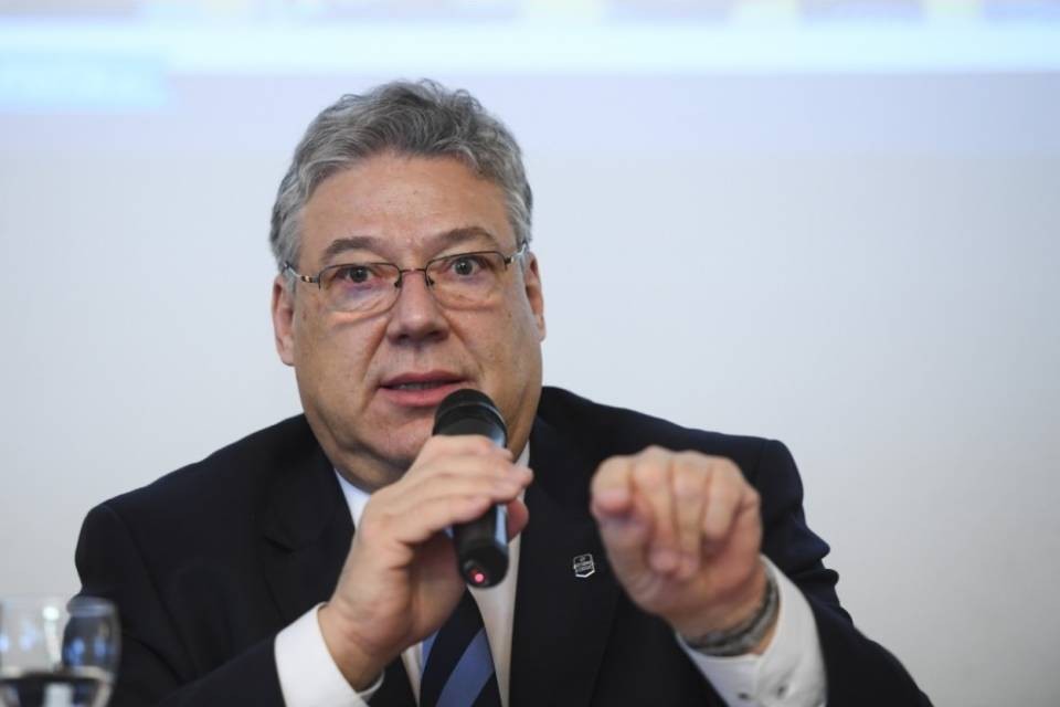 Conto per svizzeri all'estero, no alla mozione Lombardi