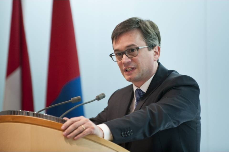 Vitta convoca le parti sociali