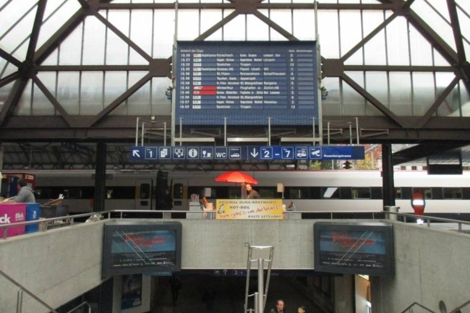 Attacco su un treno, 7 feriti