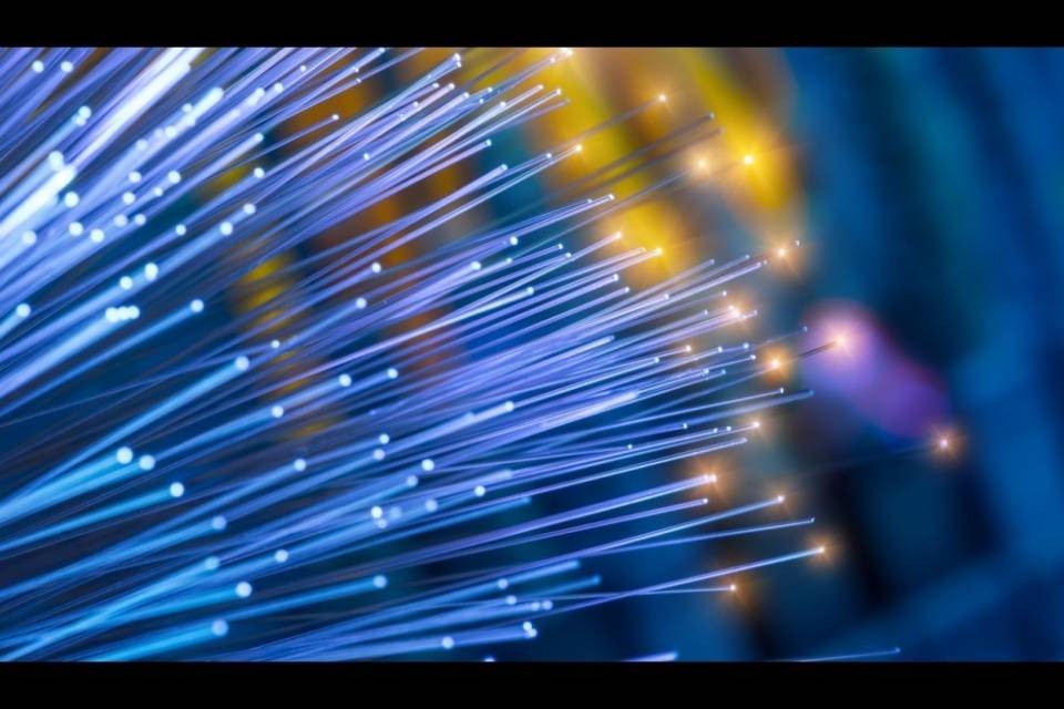 "Fibre ottiche anche per Claro e Preonzo?"