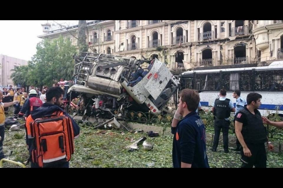 Esplosione a Istanbul, almeno 11 morti
