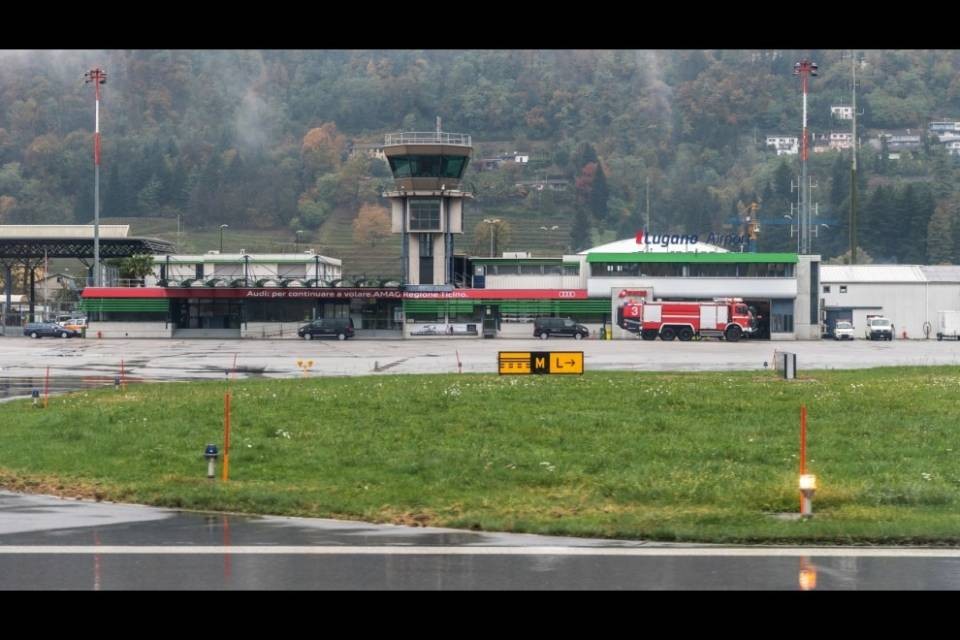Agno: "Preoccupazione per la liquidazione dell'aeroporto"