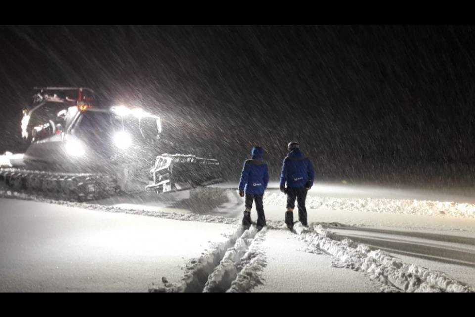 Val d'Isère, cancellata la discesa femminile