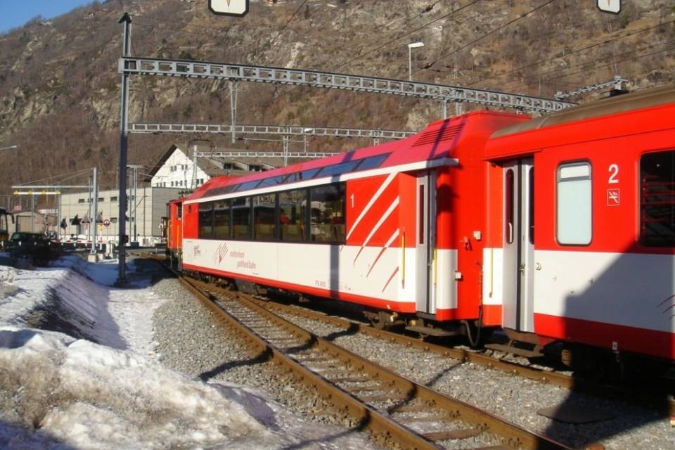 Mancano macchinisti, i viaggiatori prendono il bus