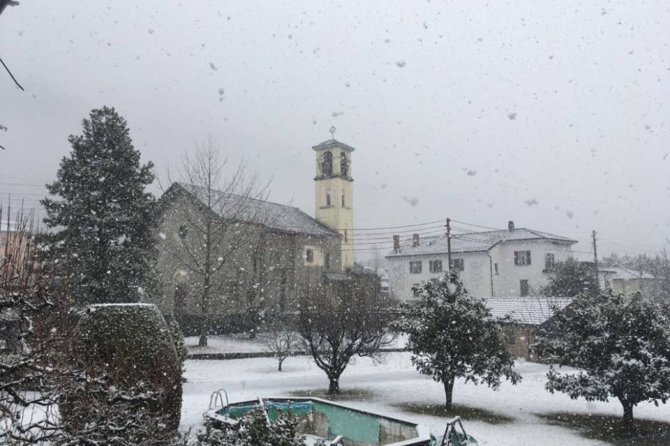 Fiocchi di neve fino in pianura