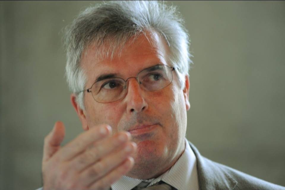 Chi vuole sostituire Elio Genazzi?