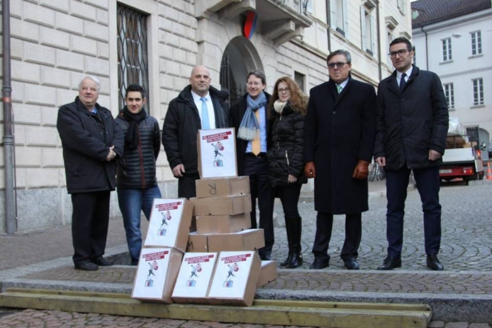 24'016 firme contro la tassa di collegamento